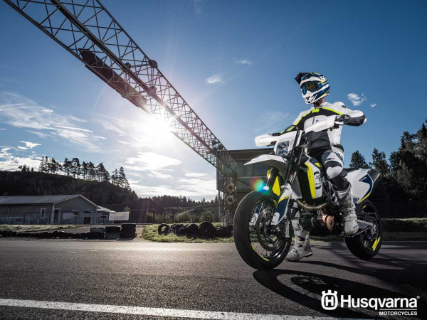 Мотоцикл кроссовый / эндуро Husqvarna (Хускварна) 701 SUPERMOTO (2021) с ПТС | Мототека